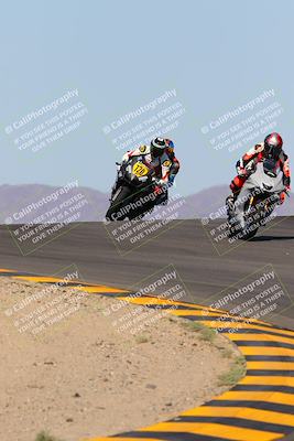 media/Oct-09-2022-SoCal Trackdays (Sun) [[95640aeeb6]]/Turns 9 and 10 (1050am)/